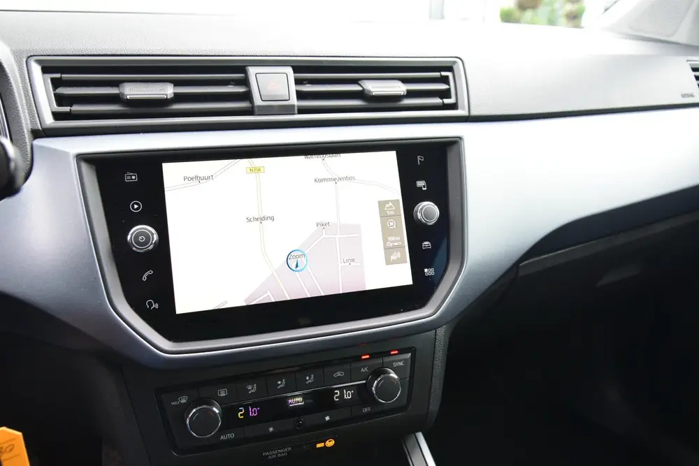 SEAT Arona 1.0 TSI Style Automaat Navi uit 2019, foto 20