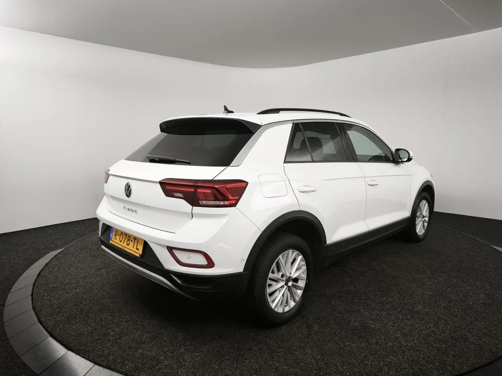 Volkswagen T-Roc 1.5 TSI Life DSG | Camera | Navigatie | Ada uit 2022, foto 2