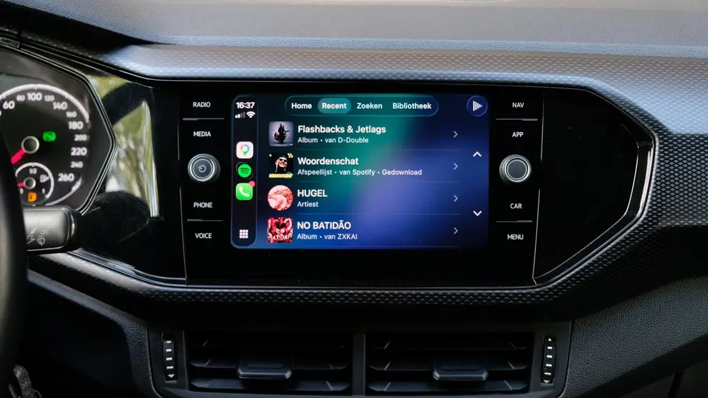 Volkswagen T-Cross 1.0 TSI Style 116PK ACC DSG CARPLAY CAMER uit 2019, foto 10