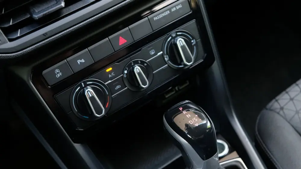 Volkswagen T-Cross 1.0 TSI Style 116PK ACC DSG CARPLAY CAMER uit 2019, foto 13