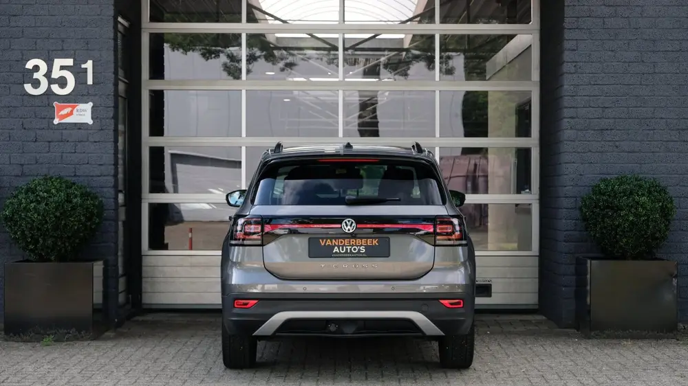 Volkswagen T-Cross 1.0 TSI Style 116PK ACC DSG CARPLAY CAMER uit 2019, foto 4
