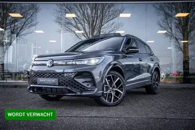 Volkswagen Tiguan eHybrid R-Line Edition * Panodak * Trekhaa uit 2025