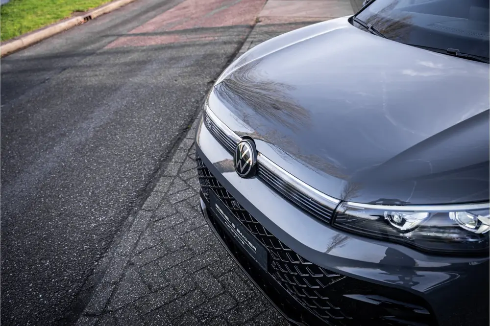 Volkswagen Tiguan eHybrid R-Line Edition * Panodak * Trekhaa uit 2025, foto 13
