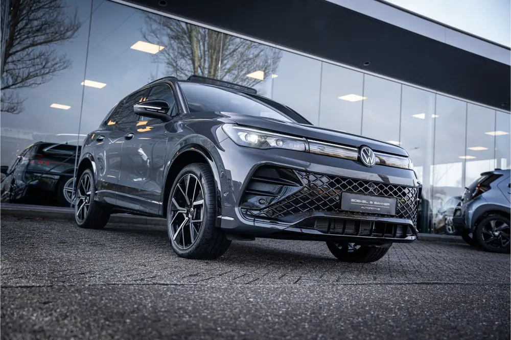 Volkswagen Tiguan eHybrid R-Line Edition * Panodak * Trekhaa uit 2025, foto 16