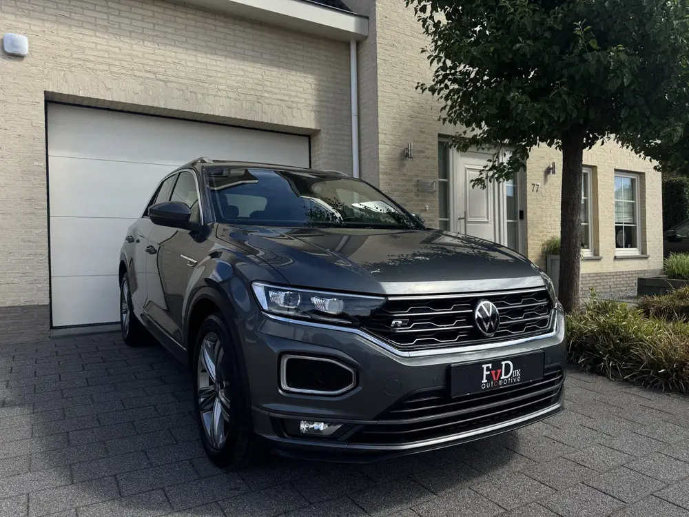 Volkswagen T-Roc 1.5 TSI 150pk DSG R-line Panoramadak Virtua uit 2022, foto 16