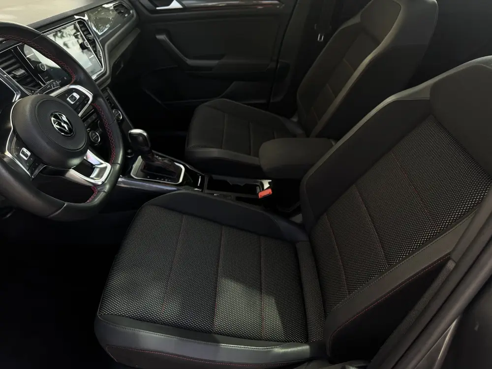 Volkswagen T-Roc 1.5 TSI 150pk DSG R-line Panoramadak Virtua uit 2022, foto 4