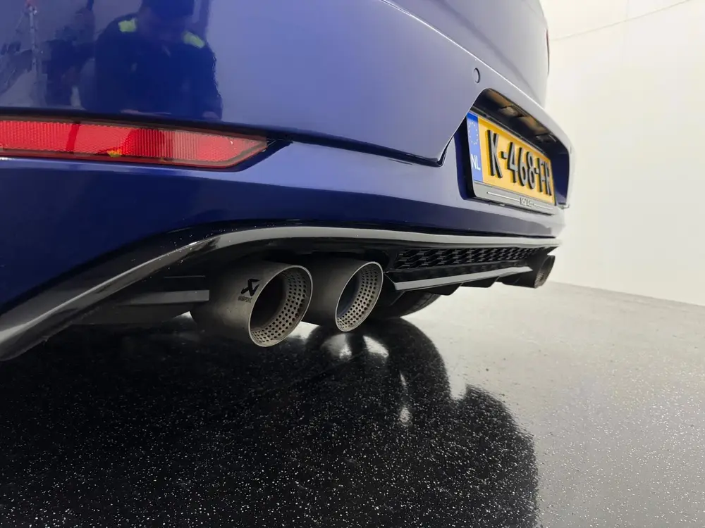 Volkswagen Golf 2.0 TSI 4Motion R PANO / AKRAPOVIC / Ad. Cru uit 2019, foto 11