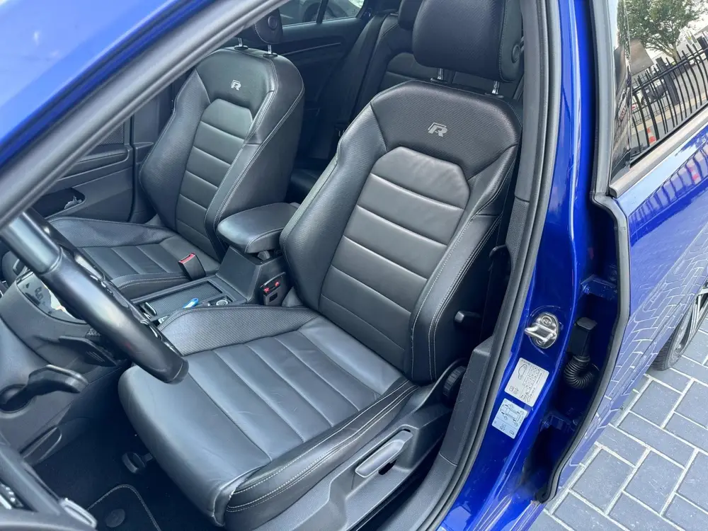 Volkswagen Golf 2.0 TSI 4Motion R PANO / AKRAPOVIC / Ad. Cru uit 2019, foto 17