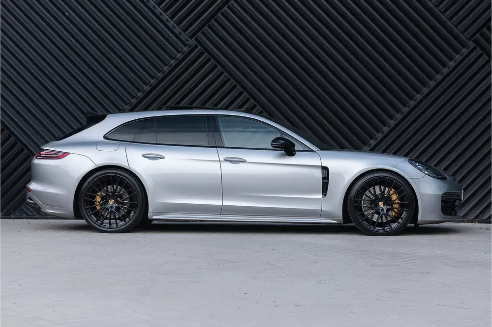 Porsche Panamera 2.9 4 E-Hybrid Sport Turismo Sport Design uit 2020, foto 3