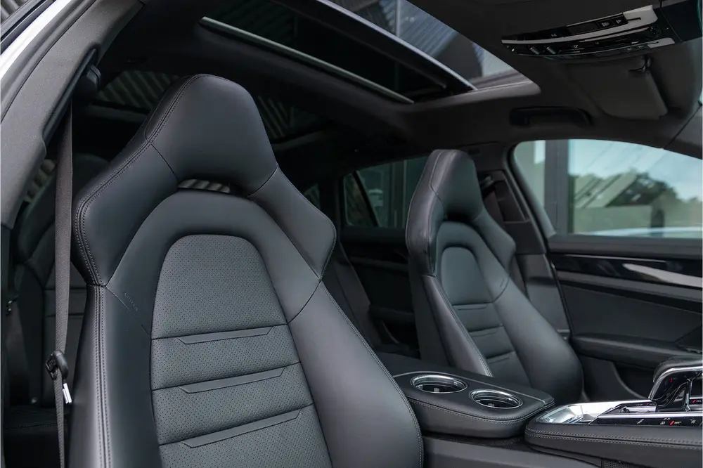 Porsche Panamera 2.9 4 E-Hybrid Sport Turismo Sport Design uit 2020, foto 5