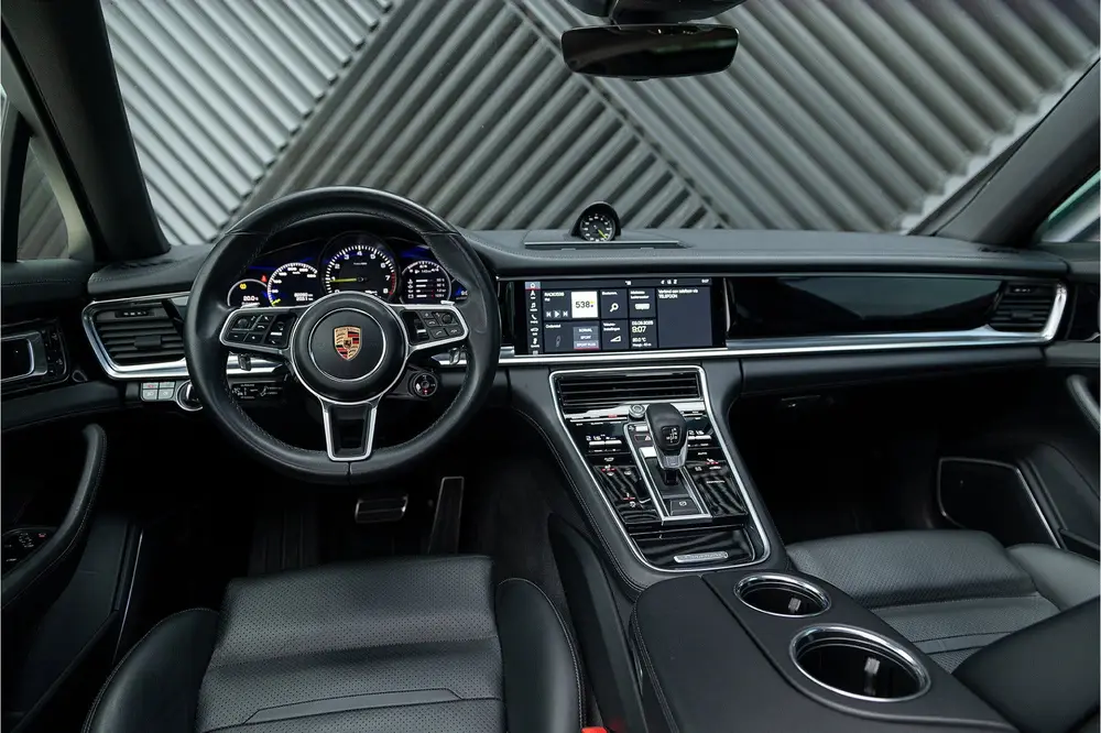 Porsche Panamera 2.9 4 E-Hybrid Sport Turismo Sport Design uit 2020, foto 7