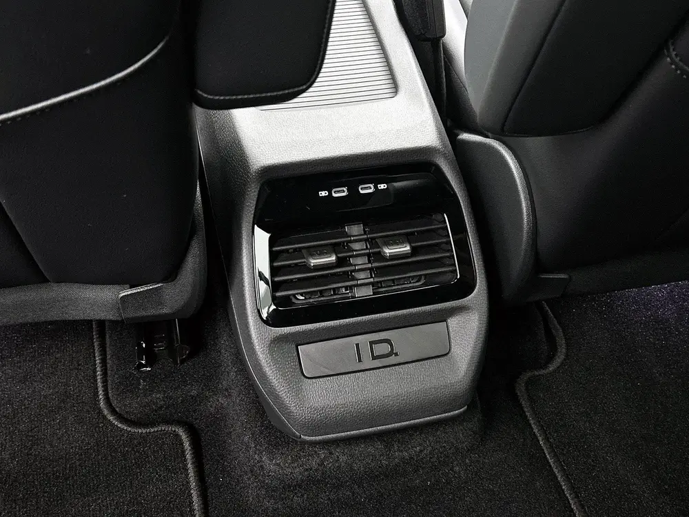 Volkswagen ID.4 Pro Limited Edition 77 kWh 286 PK | Apple Ca uit 2026, foto 11