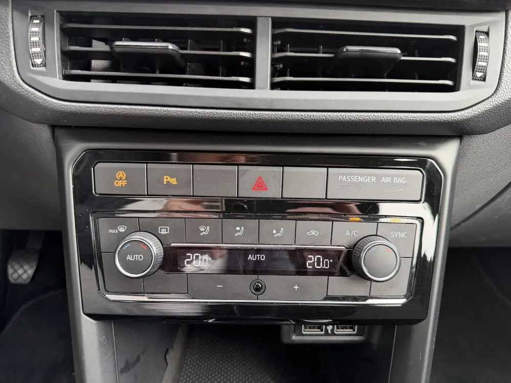 Volkswagen T-Cross 1.0 TSI Life Blind Spot | Navi | Clima | uit 2019, foto 15
