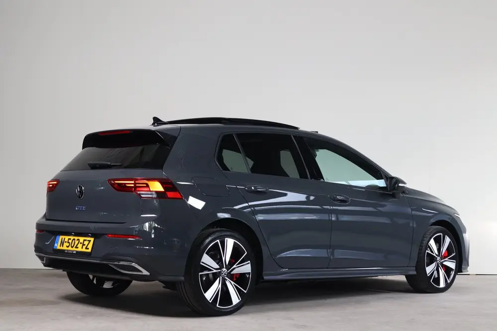 Volkswagen Golf 1.4 eHybrid GTE NL-Auto! Schuifdak I Leder I uit 2021, foto 2