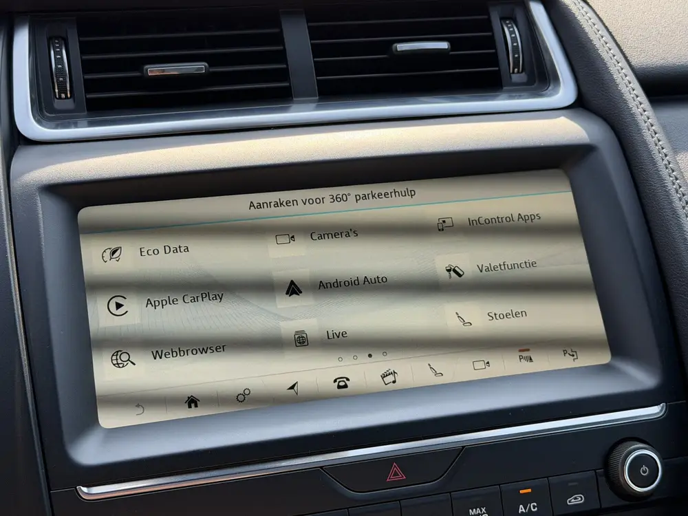 Jaguar E-Pace 2.0 P250 AWD S | Panodak | HUD | Leder | Merid uit 2019, foto 17