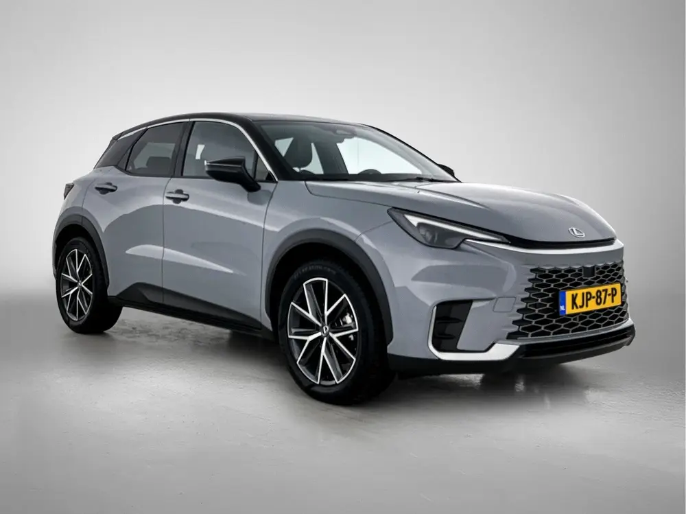 Lexus LBX Cool 2WD uit 2025, foto 13