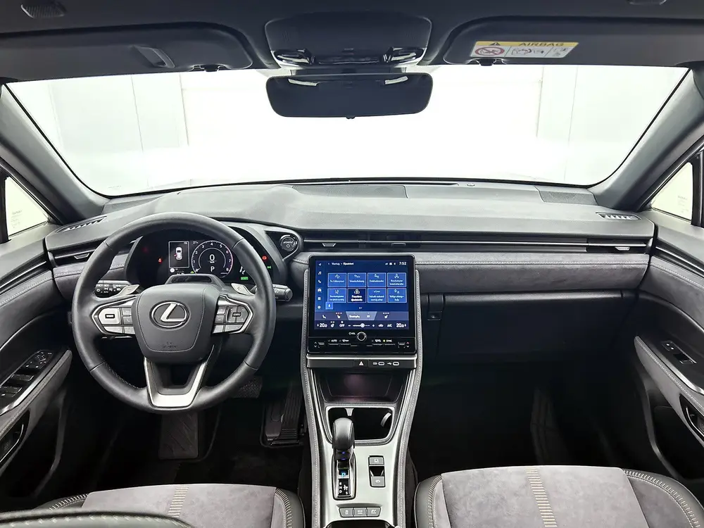 Lexus LBX Cool 2WD uit 2025, foto 4