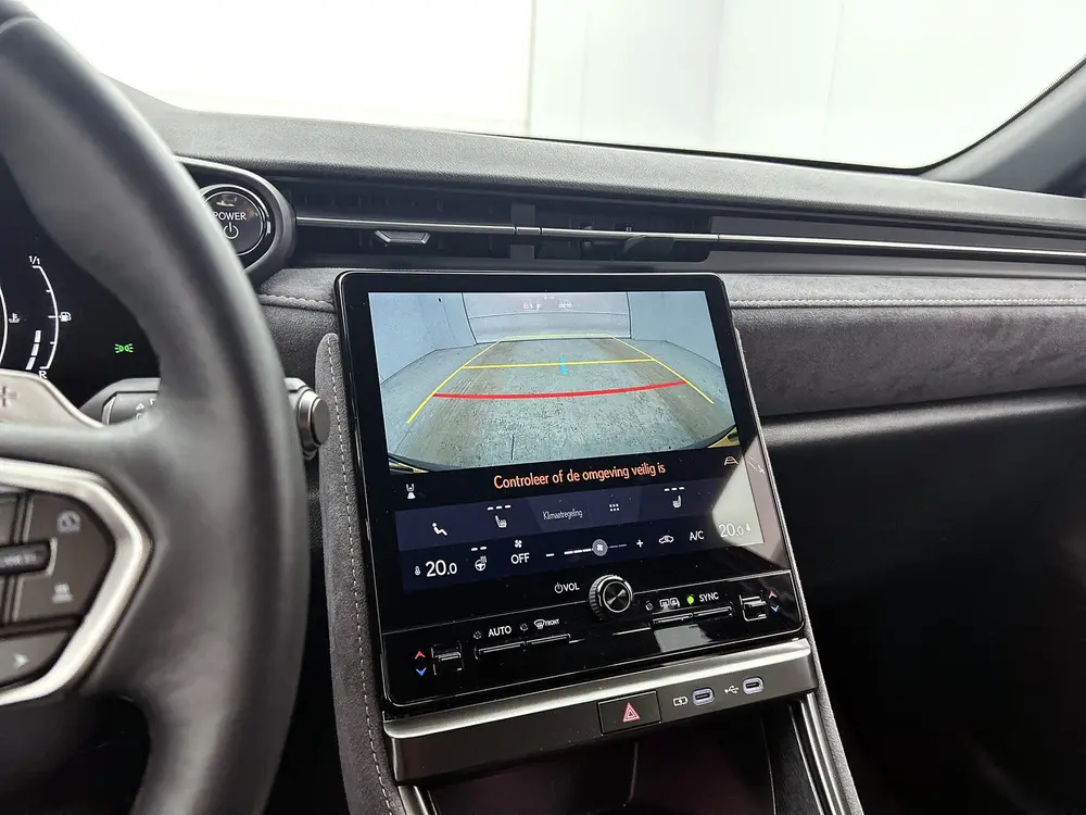 Lexus LBX Cool 2WD uit 2025, foto 8