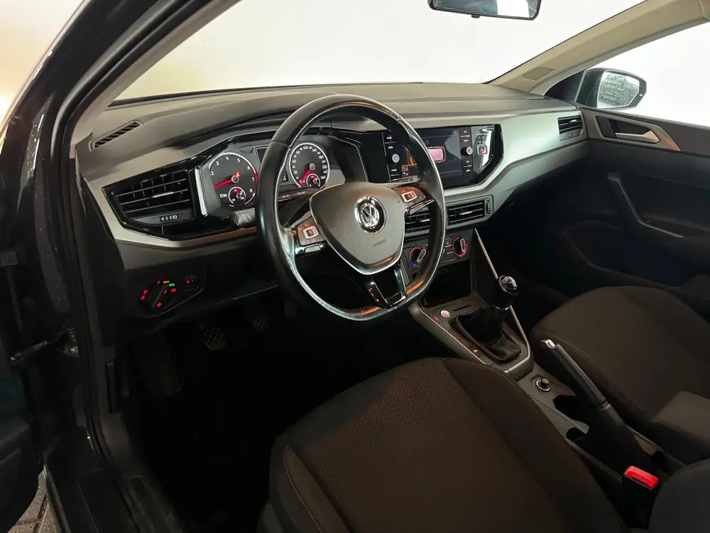 Volkswagen POLO 1.0 TSI Comfortline Business Keyless|Front A uit 2019, foto 2