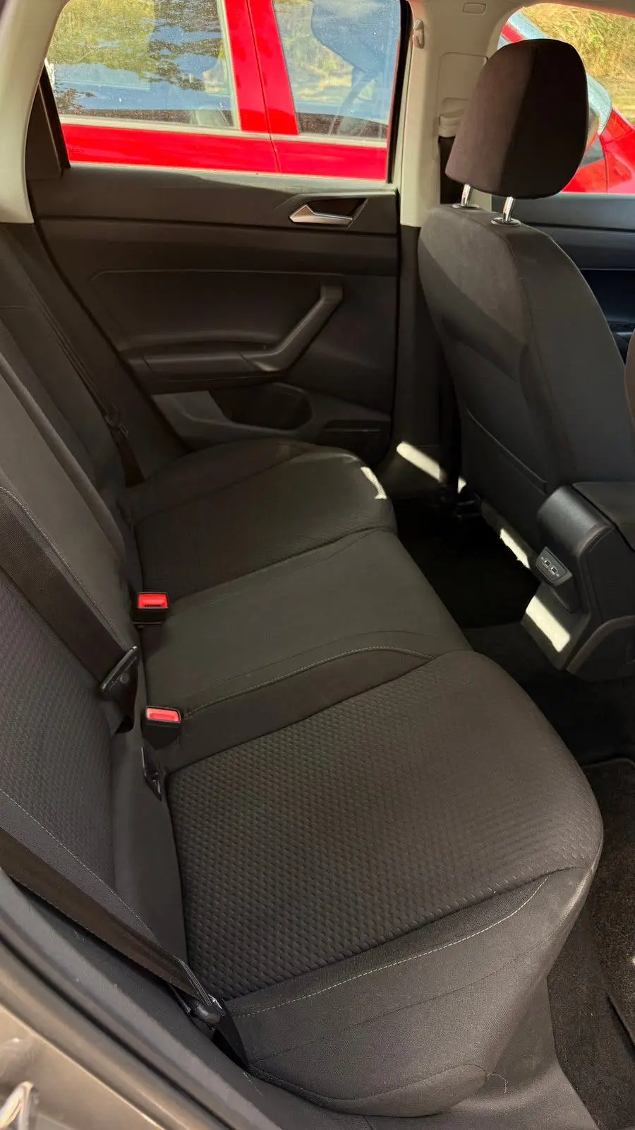 Volkswagen Polo 1.0 TSI 95pk 2019 Grijs (NAP) uit 2019, foto 5