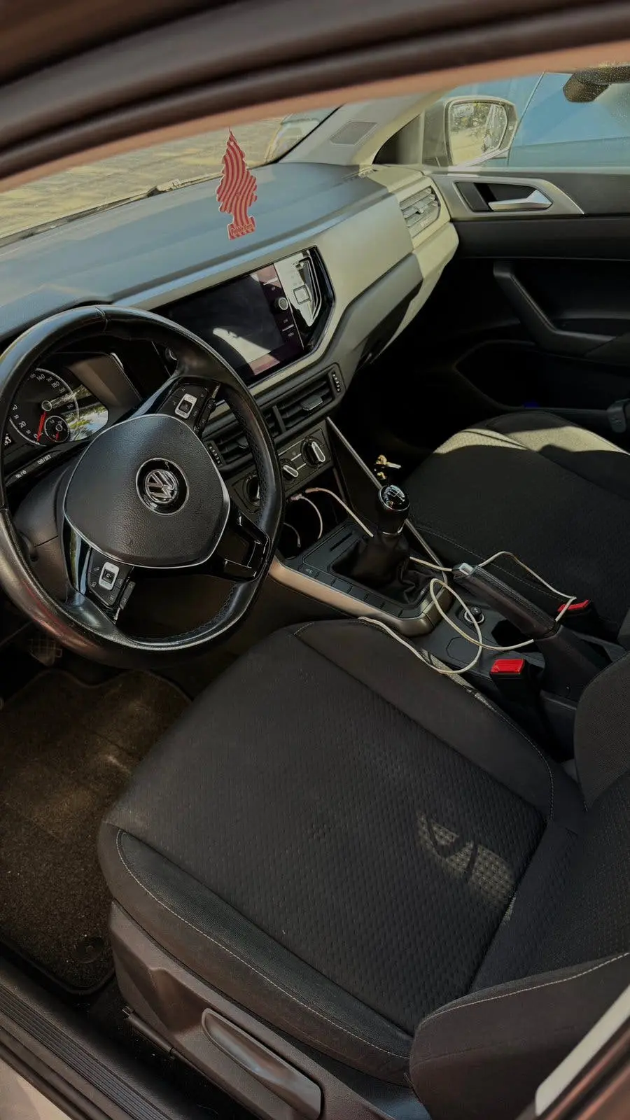 Volkswagen Polo 1.0 TSI 95pk 2019 Grijs (NAP) uit 2019, foto 6