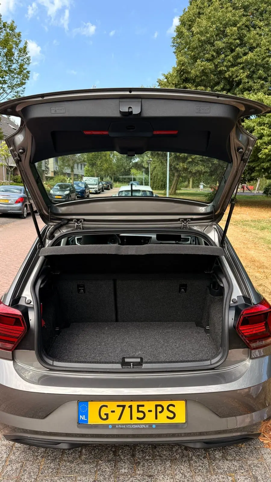 Volkswagen Polo 1.0 TSI 95pk 2019 Grijs (NAP) uit 2019, foto 9
