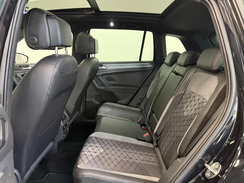 Volkswagen Tiguan 1.4 TSI eHybrid R-Line Business+ Automaat uit 2022, foto 12