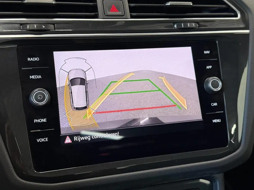 Volkswagen Tiguan 1.4 TSI eHybrid R-Line Business+ Automaat uit 2022, foto 18