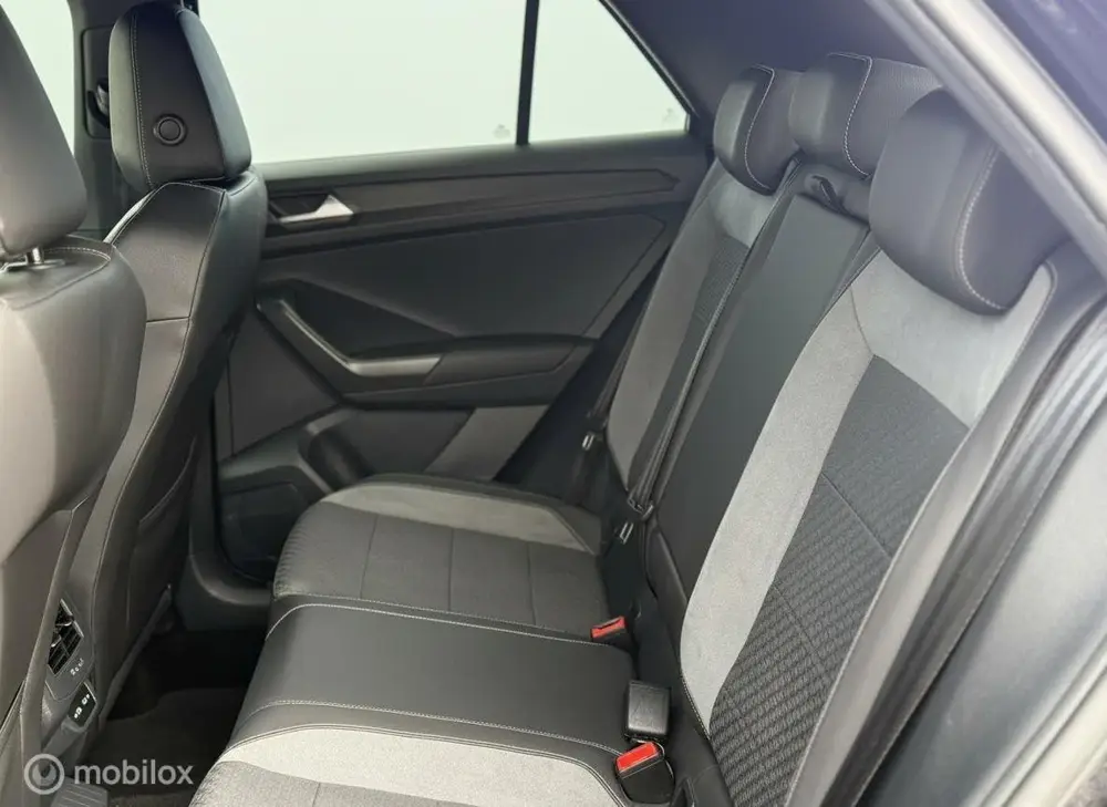 Volkswagen T-Roc 2.0 TSI 4Motion R PANO|AKRA|CARPLAY|ACC| uit 2020, foto 14