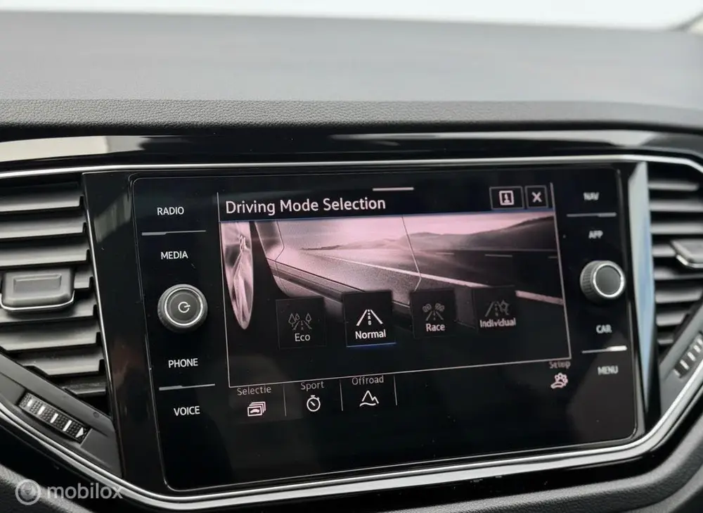 Volkswagen T-Roc 2.0 TSI 4Motion R PANO|AKRA|CARPLAY|ACC| uit 2020, foto 20