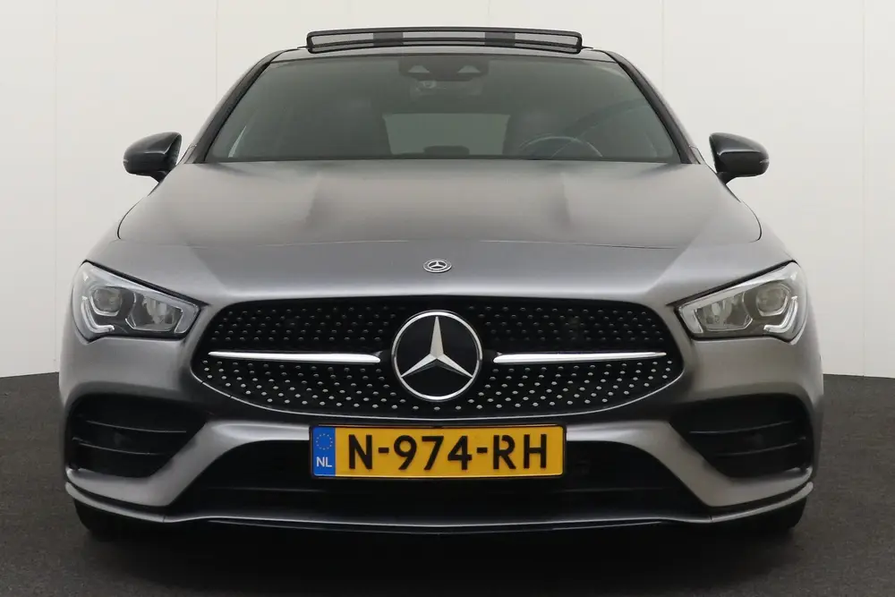 Mercedes-Benz CLA 180 AMG Night-Pack P uit 2021, foto 3
