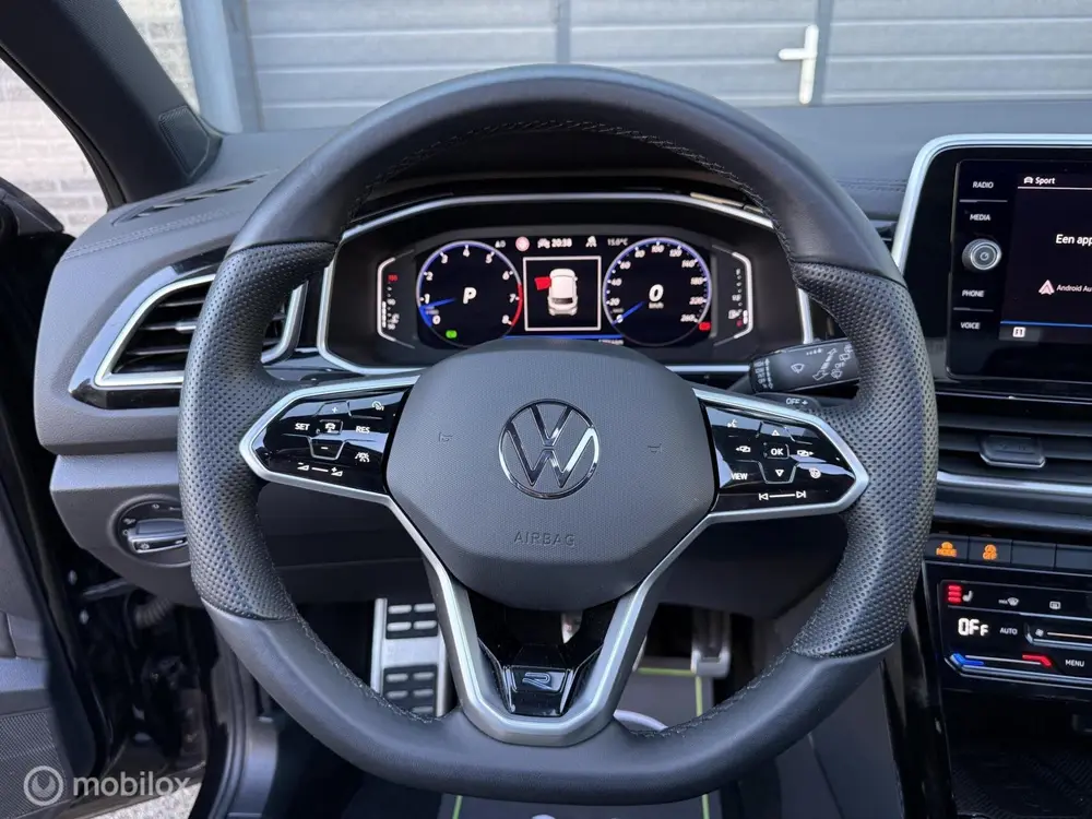 Volkswagen T-Roc 1.5 TSI R-Line|PANO|IQ-Light|Keyless|Camera uit 2022, foto 13
