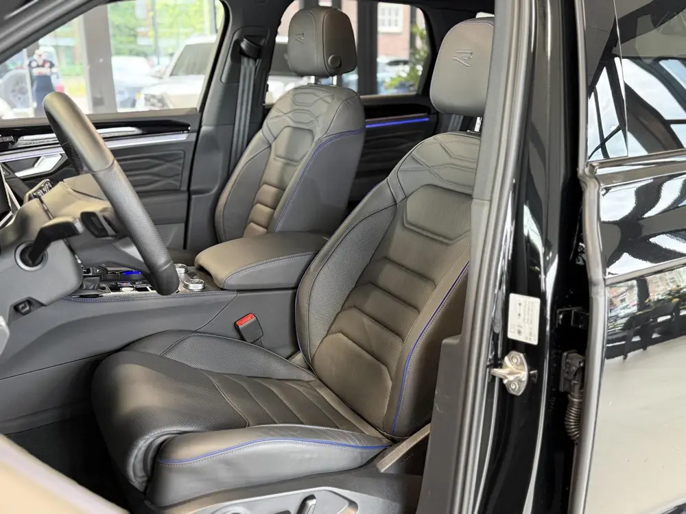 Volkswagen Touareg 3.0 TSi eHybrid 4MOTION R PANO-DAK|HEAD U uit 2025, foto 10