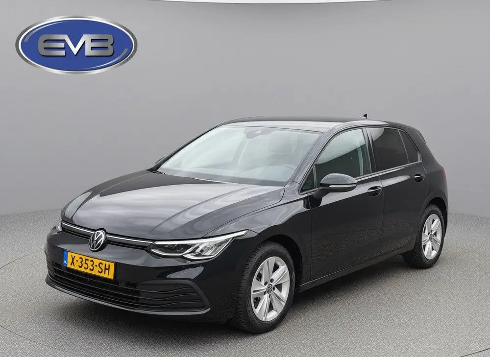 Volkswagen Golf 1.0 eTSI AUTOMAAT Life, achteruitrijcamera uit 2024