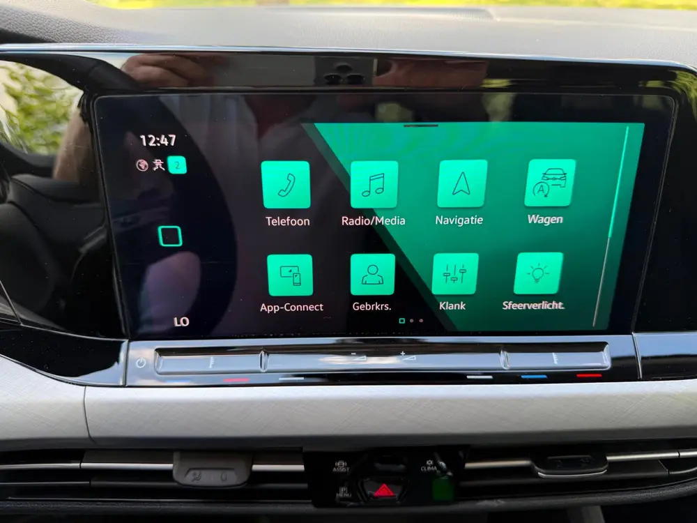 Volkswagen Golf 1.0 eTSI AUTOMAAT Life, achteruitrijcamera uit 2024, foto 13