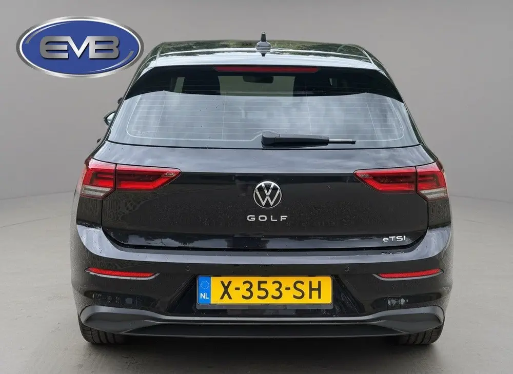 Volkswagen Golf 1.0 eTSI AUTOMAAT Life, achteruitrijcamera uit 2024, foto 9