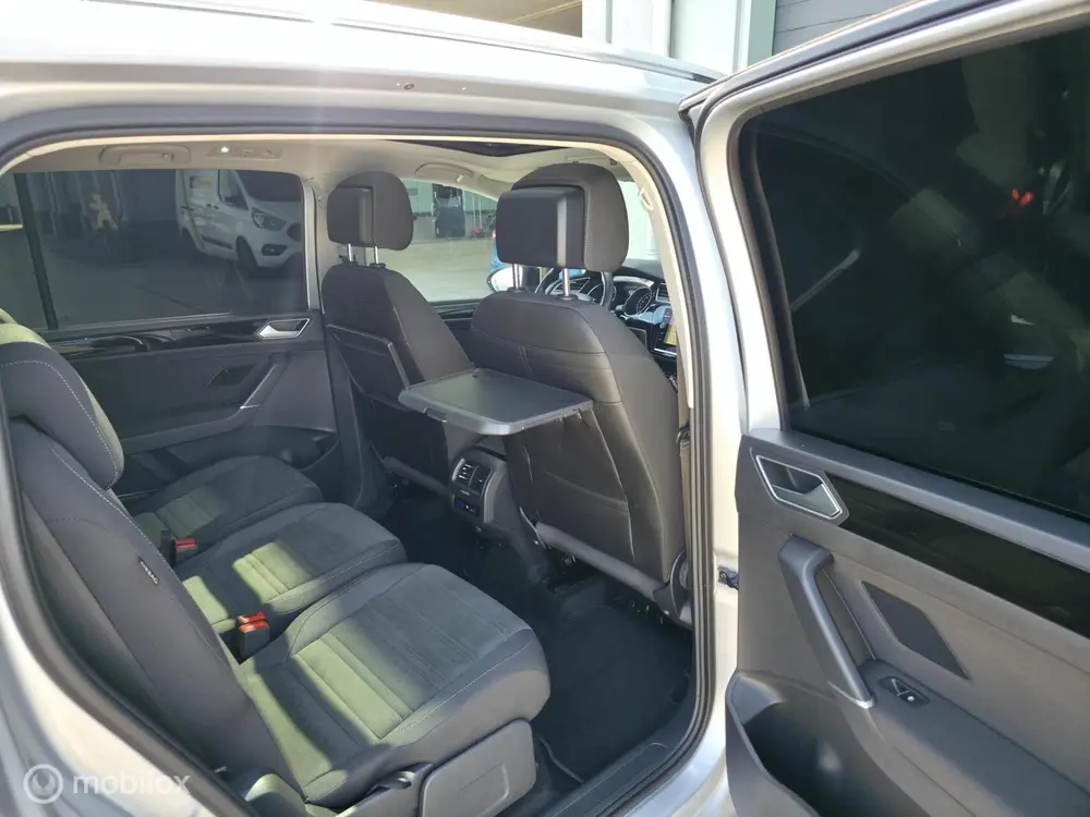 Volkswagen Touran 1.5 TSI R-Line / 5pers / Pano / El. Trekh uit 2020, foto 14