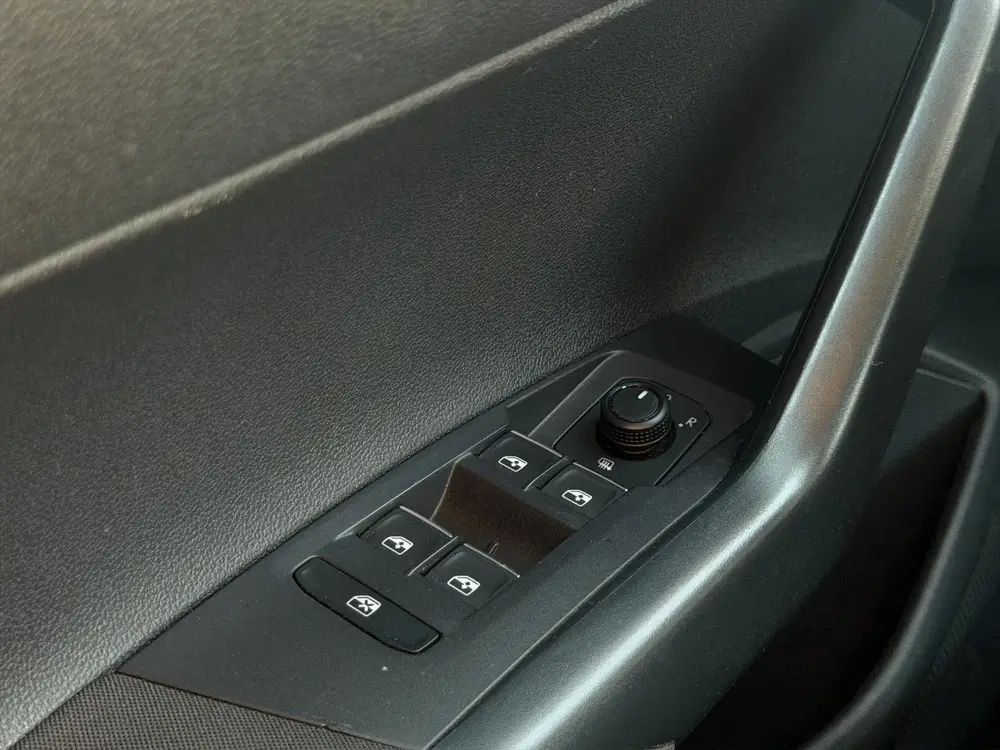 Volkswagen Polo 1.6 TDI R-Line Cruise Airco uit 2019, foto 17