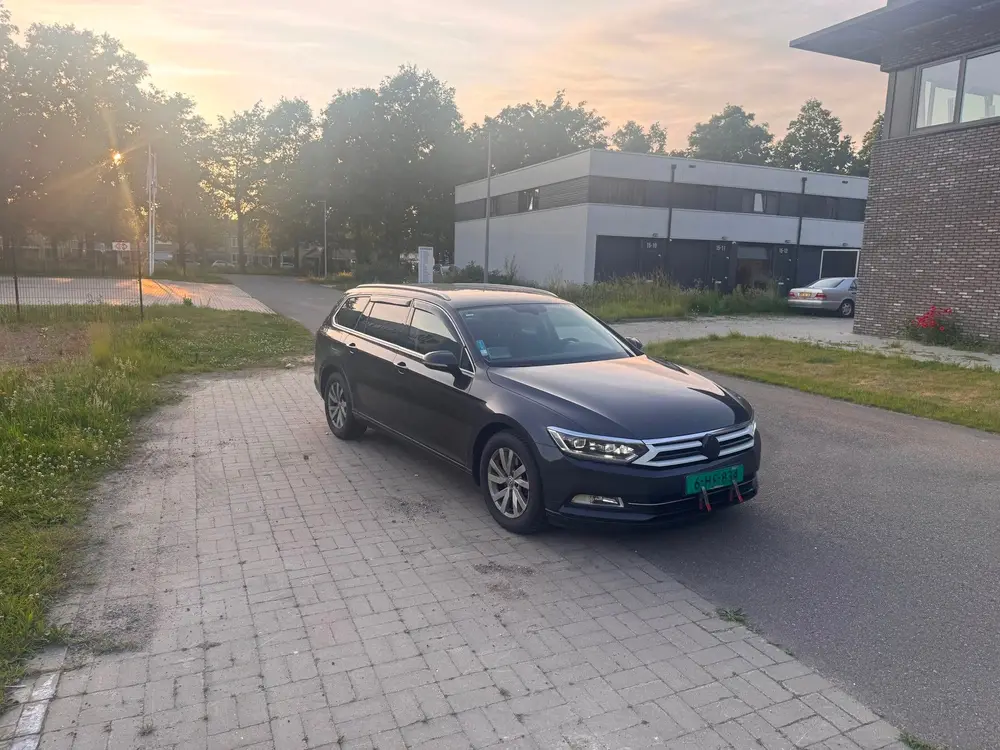 Volkswagen Passat Variant 1.6 TDI Comfortline Business Autom uit 2019, foto 3