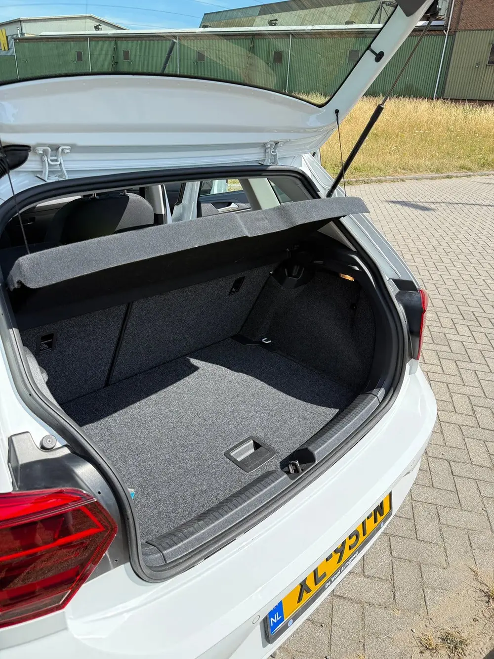 Volkswagen Polo 1.0 MPI 80pk 2019 Wit uit 2019, foto 11