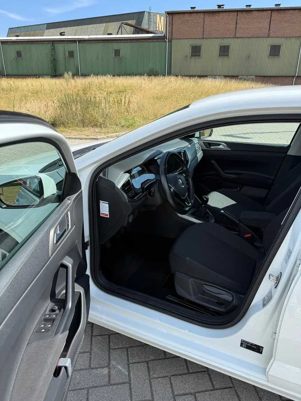 Volkswagen Polo 1.0 MPI 80pk 2019 Wit uit 2019, foto 4