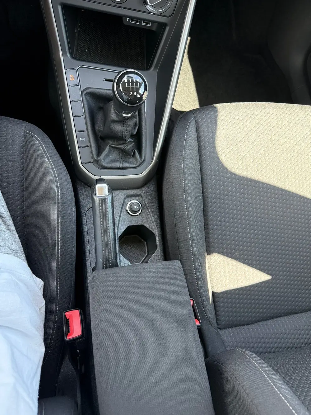Volkswagen Polo 1.0 MPI 80pk 2019 Wit uit 2019, foto 6