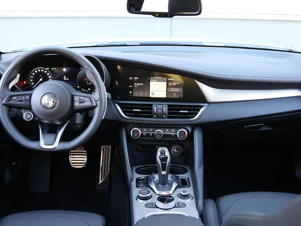 Alfa Romeo Giulia 2.0 T GME AWD Sprint uit 2024, foto 7