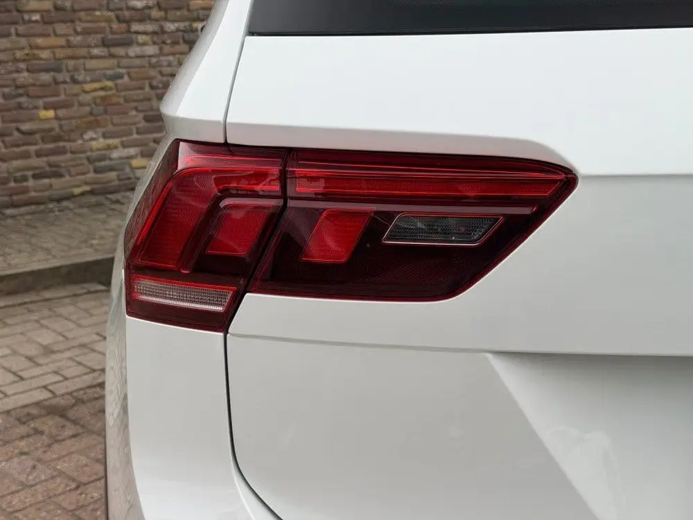 Volkswagen Tiguan 1.4 TSI eHybrid R-LINE Panodak 94% SOH Hea uit 2022, foto 16