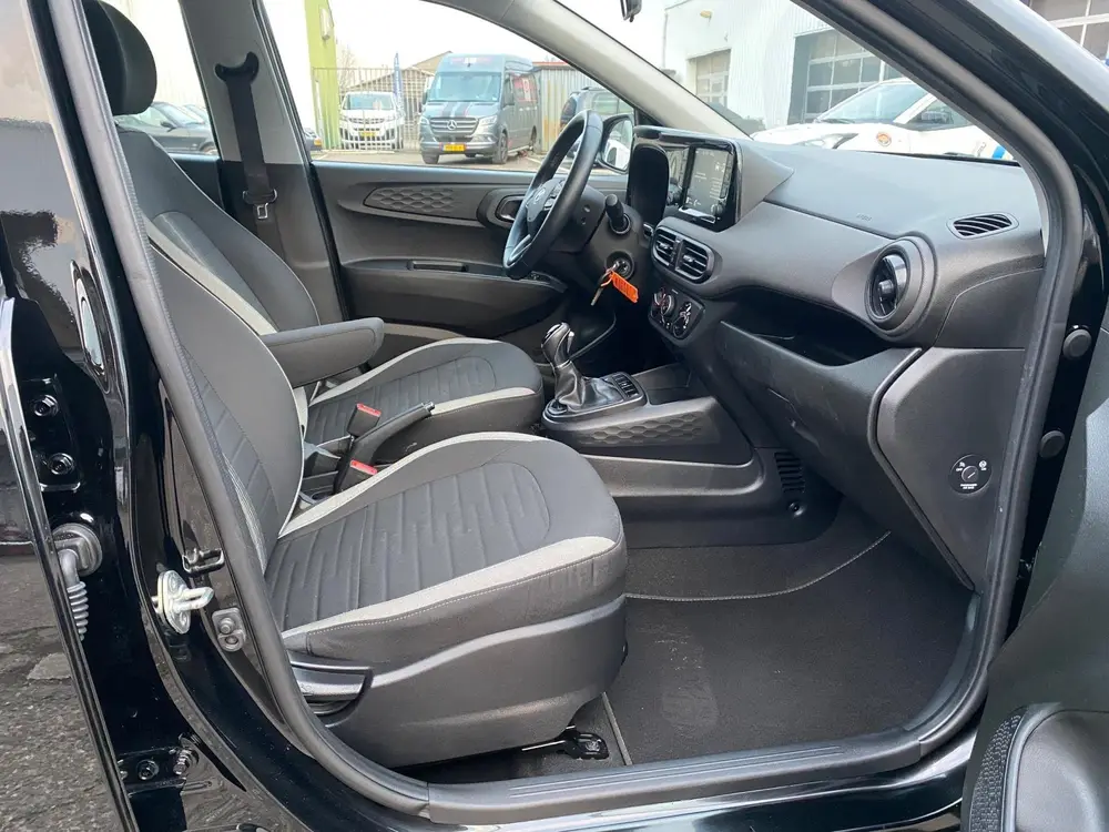 Hyundai I10 1.0 AUTOMAAT uit 2021, foto 10