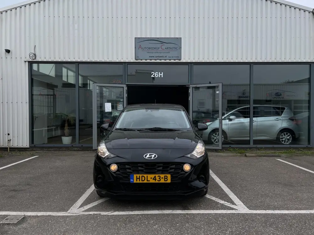 Hyundai I10 1.0 AUTOMAAT uit 2021, foto 2