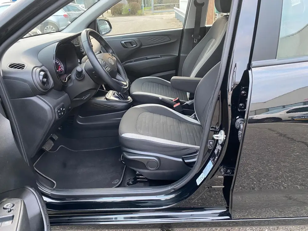 Hyundai I10 1.0 AUTOMAAT uit 2021, foto 7