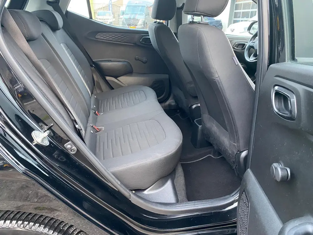 Hyundai I10 1.0 AUTOMAAT uit 2021, foto 9