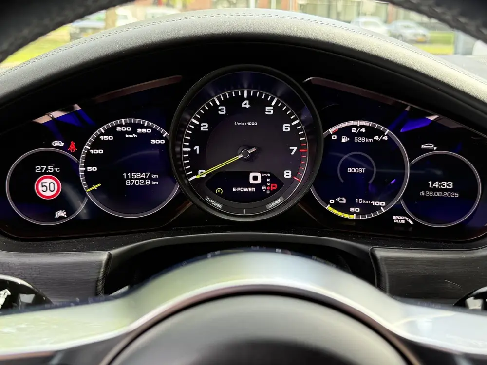 Porsche Panamera BWJ 2019 uit 2019, foto 15