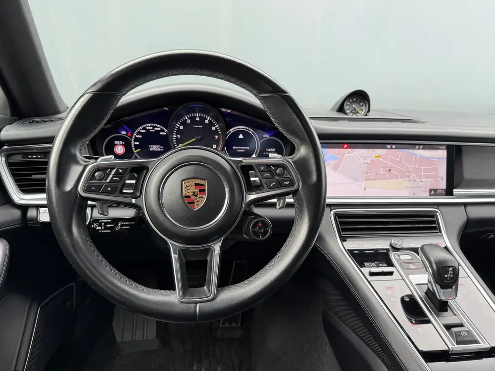 Porsche Panamera BWJ 2019 uit 2019, foto 17
